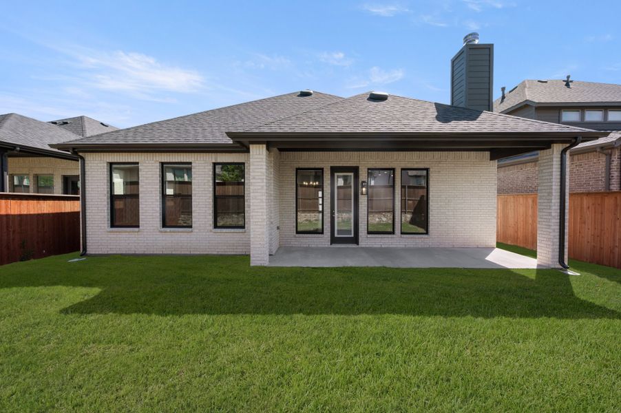 Exterior details and patio area of a home in Bridgewater, Midlothian (Image 4).