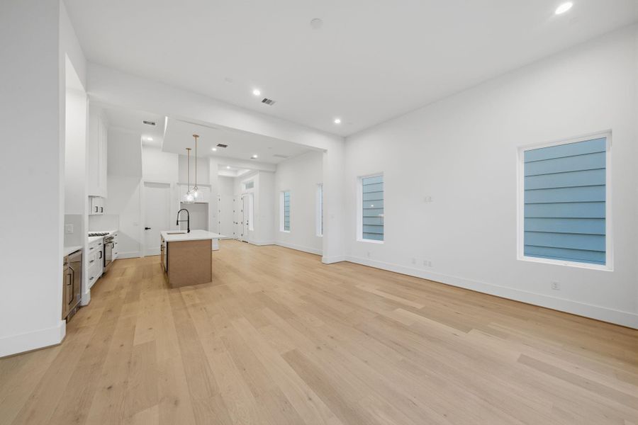 Spacious, unfurnished interior of a new home in , Houston (Image 38). Spacious, unfurnished interior of a new home in , Houston (Image 38).