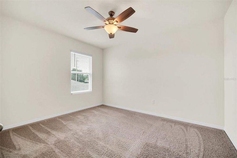 Spacious, unfurnished interior of a new home in Greenbrier, Tavares (Image 20).