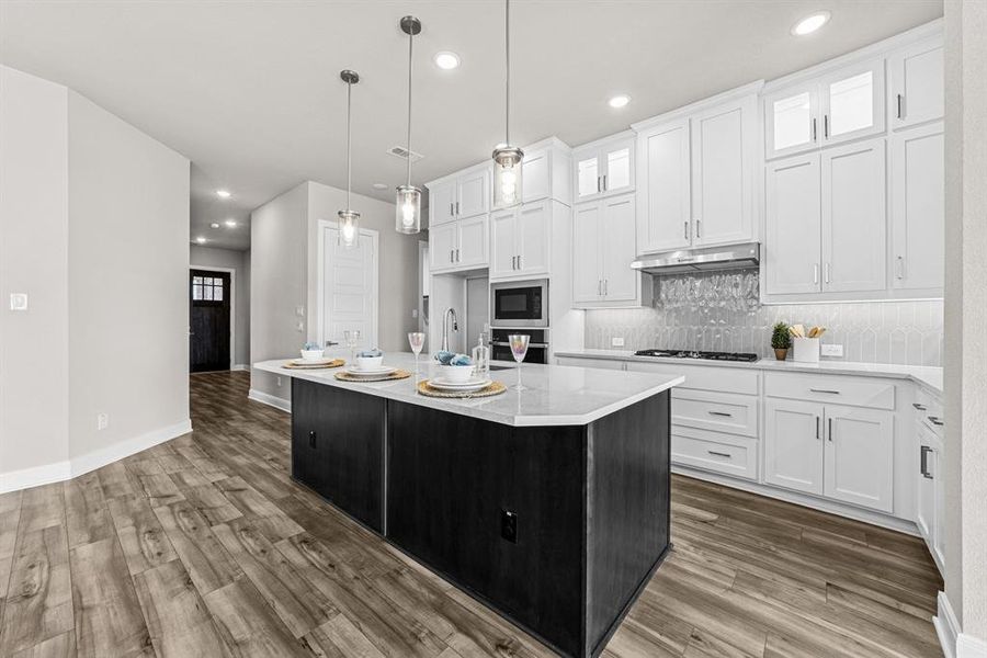 Furnished interior view inside a new home in Sandbrock Ranch, Aubrey (Image 7).