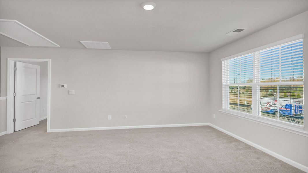 Spacious, unfurnished interior of a new home in Hunter's Branch, Hopkins (Image 29).