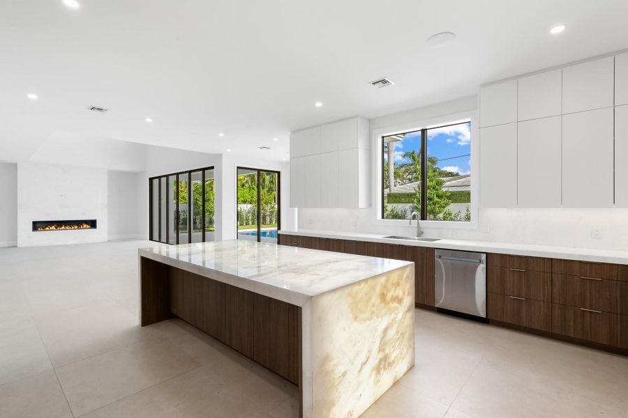 Image 30 of a home in .