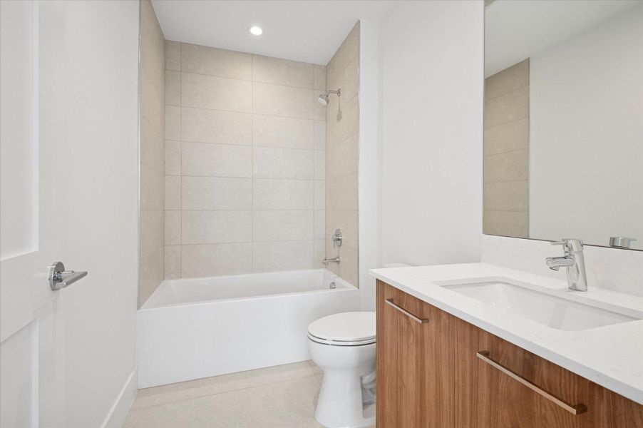 Furnished interior view inside a new home in , Fort Lauderdale (Image 10).