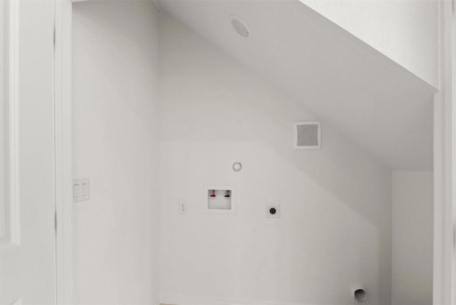 Spacious, unfurnished interior of a new home in , Montgomery (Image 21).