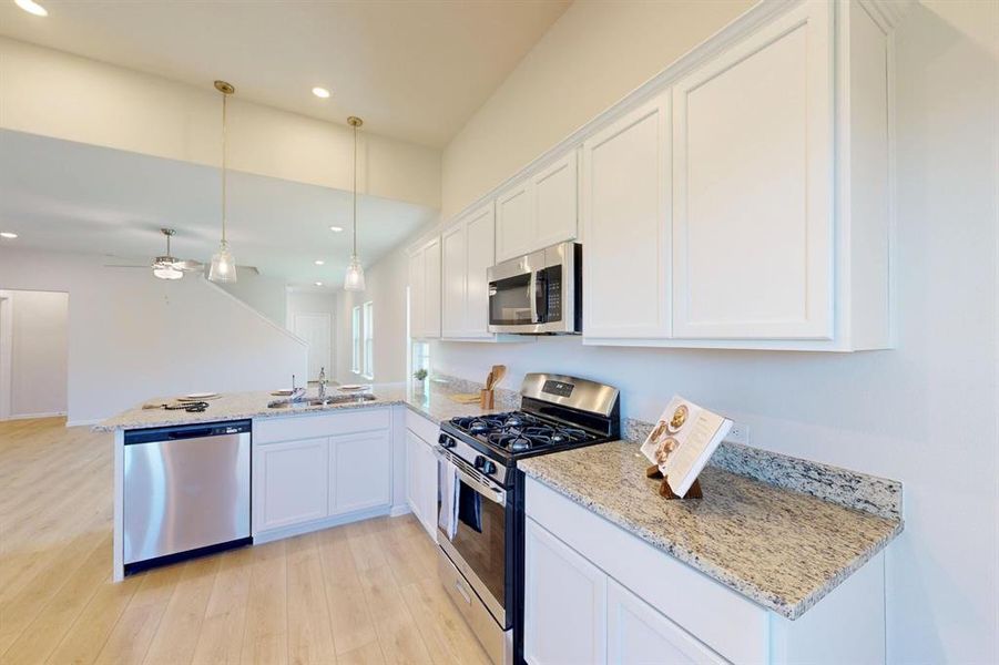 Furnished interior view inside a new home in Mobberly Farms, Pilot Point (Image 10).