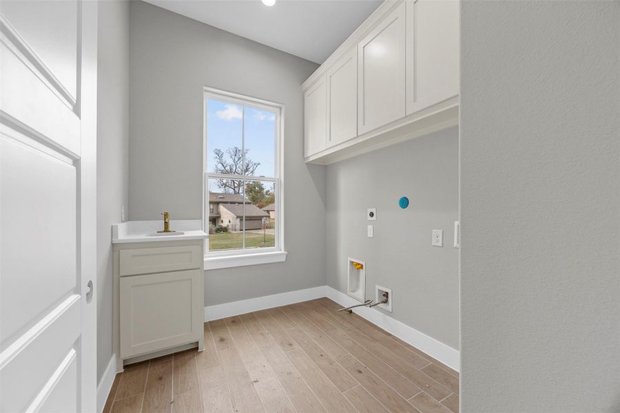 Sink in the laundry room