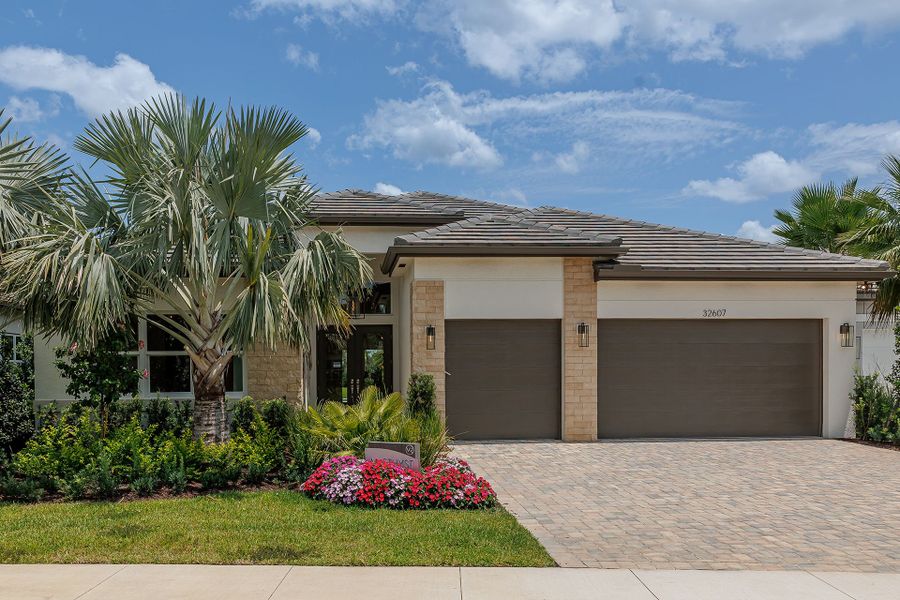 Image 28 representing the Amethyst by GL Homes in Valencia Ridge, Wesley Chapel, FL.