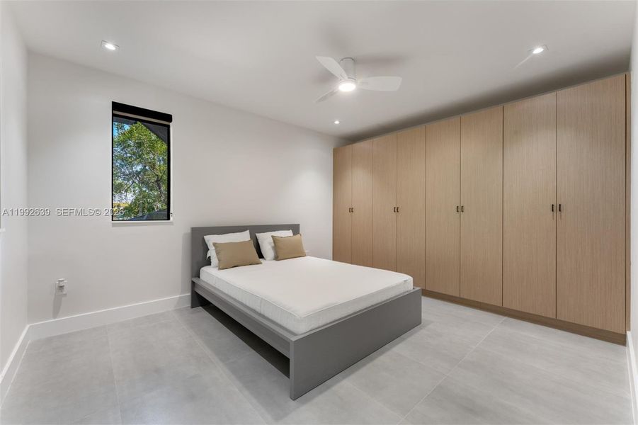 Furnished interior view inside a new home in , Key Largo (Image 19).