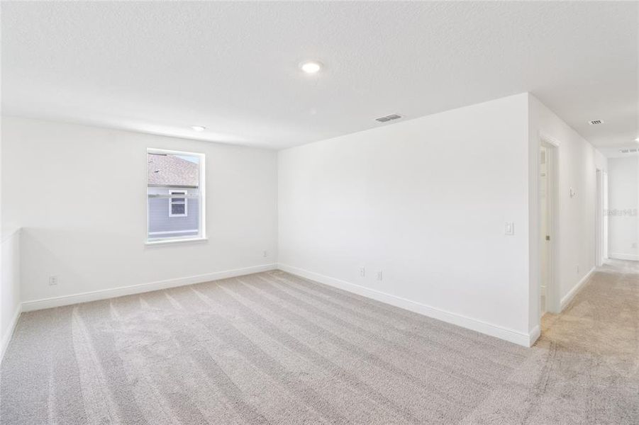 Spacious, unfurnished interior of a new home in Northlake Traditional, Winter Garden (Image 30).