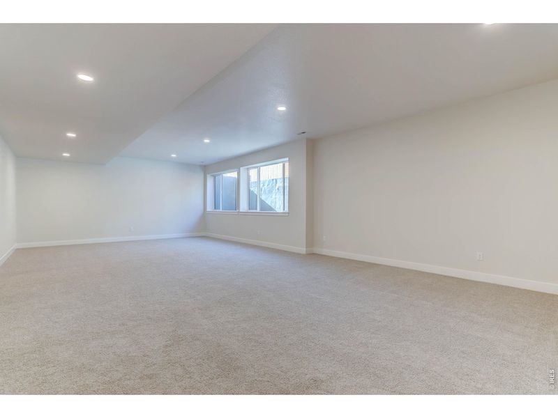 Spacious, unfurnished interior of a new home in , Louisville (Image 23).