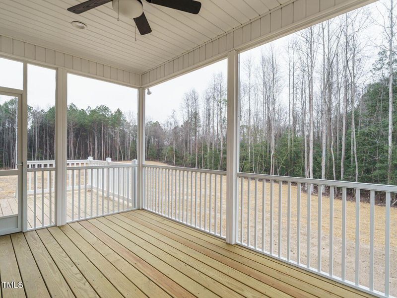 037-1280x960-screened-porch