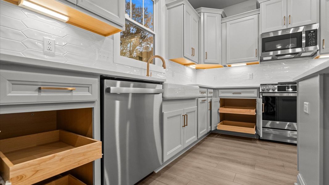 Furnished interior view inside a new home in Woodglen, Piedmont (Image 11). Furnished interior view inside a new home in Woodglen, Piedmont (Image 11).