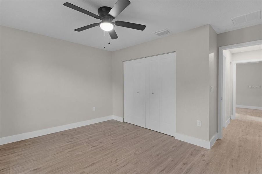 Spacious, unfurnished interior of a new home in , Citrus Springs (Image 19).