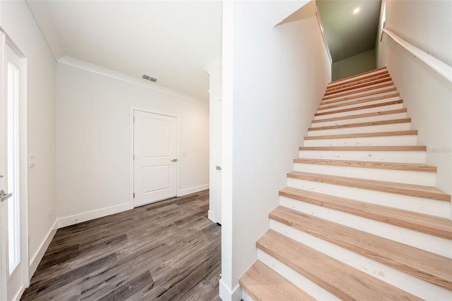 Spacious, unfurnished interior of a new home in , Deltona (Image 38).