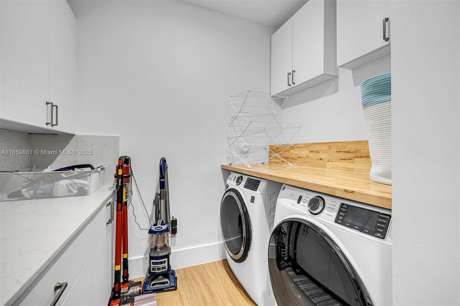 Furnished interior view inside a new home in , Miami (Image 41).