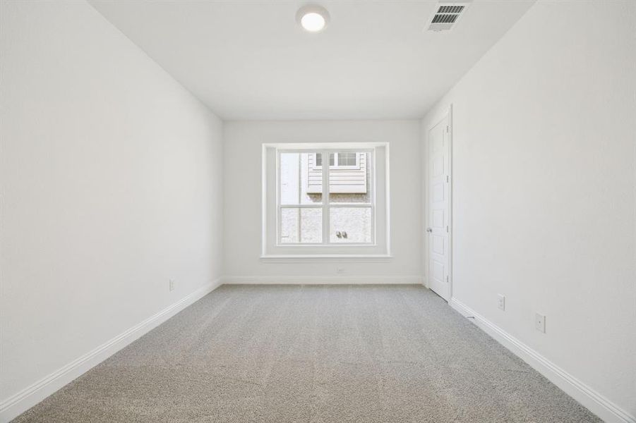 Spacious, unfurnished interior of a new home in Breezy Hill, Rockwall (Image 9). Spacious, unfurnished interior of a new home in Breezy Hill, Rockwall (Image 9).