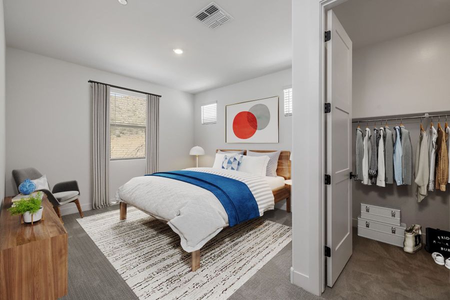Representative furnished interior of a home built from the Ponderosa by William Ryan Homes in Silver Cross, San Tan Valley (Image 22).