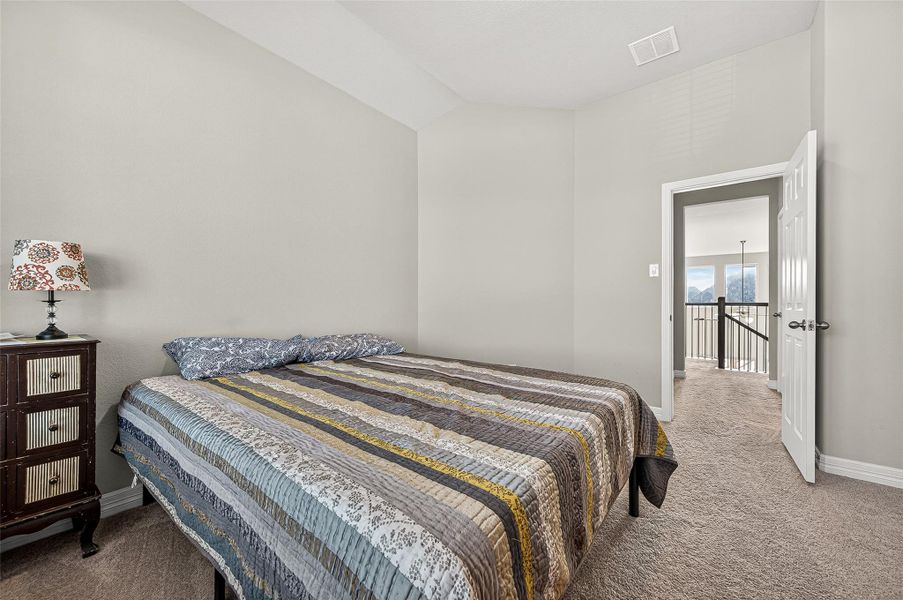 Furnished interior view inside a new home in StoneCreek Estates, Richmond (Image 29). Furnished interior view inside a new home in StoneCreek Estates, Richmond (Image 29).