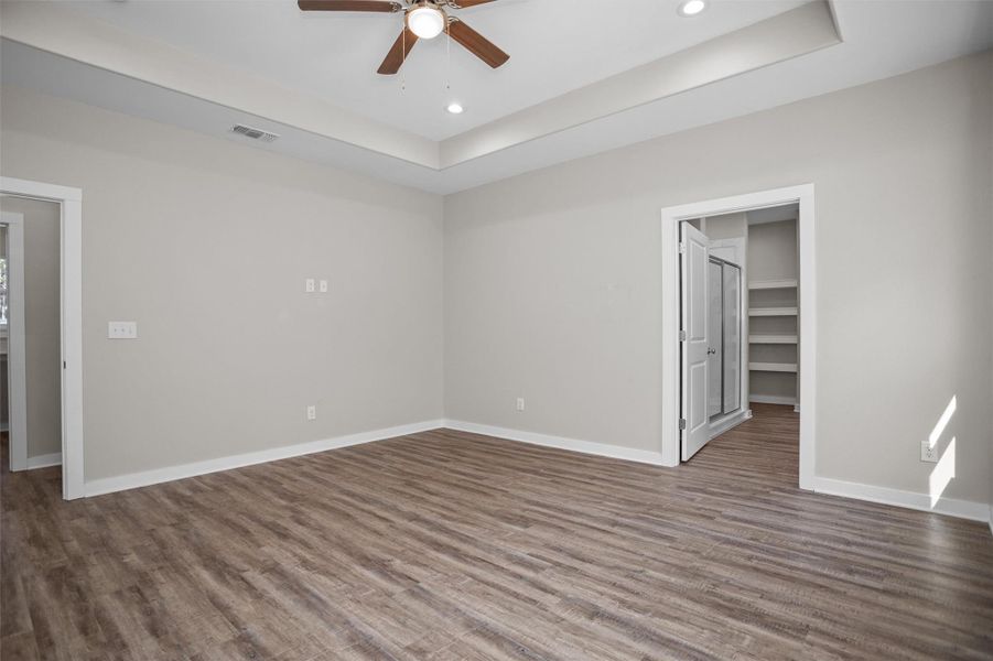 Spacious, unfurnished interior of a new home in , Lufkin (Image 16). Spacious, unfurnished interior of a new home in , Lufkin (Image 16).