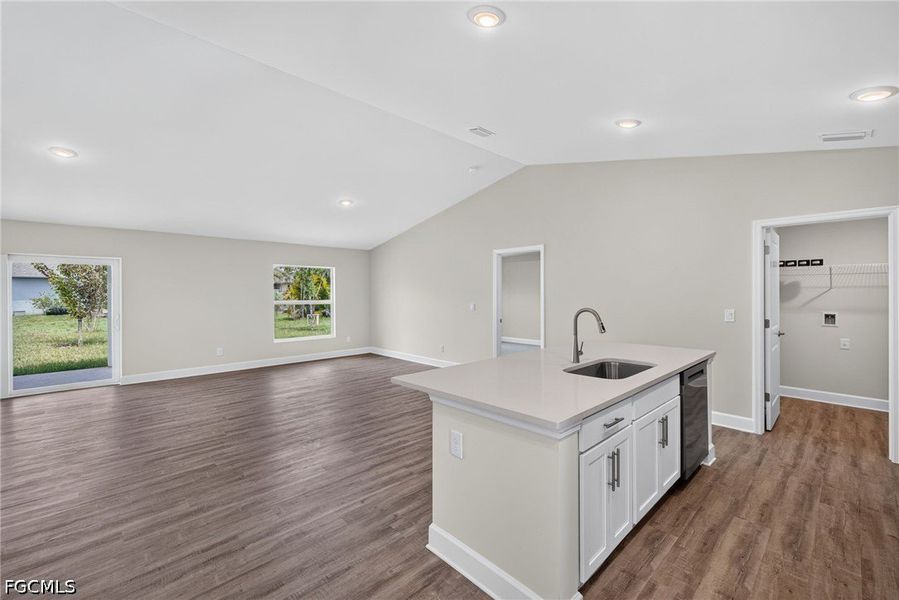 Image 33 of a home in Cape Coral. Image 33 of a home in Cape Coral.