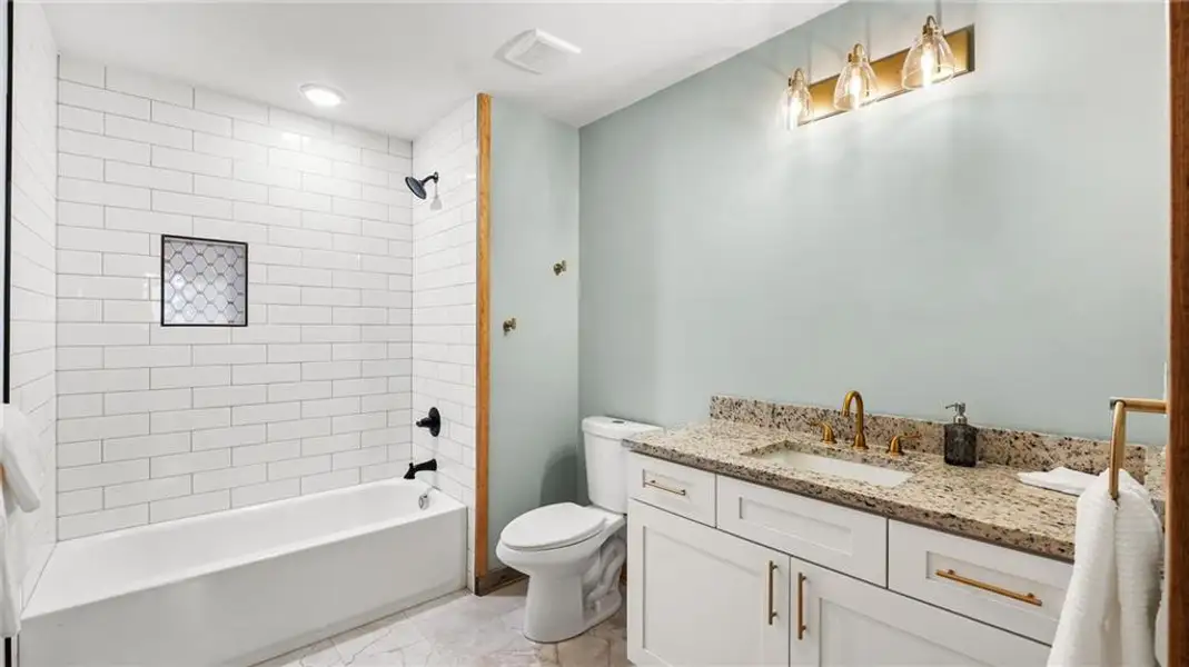 Furnished interior view inside a new home in , Ellijay (Image 11).