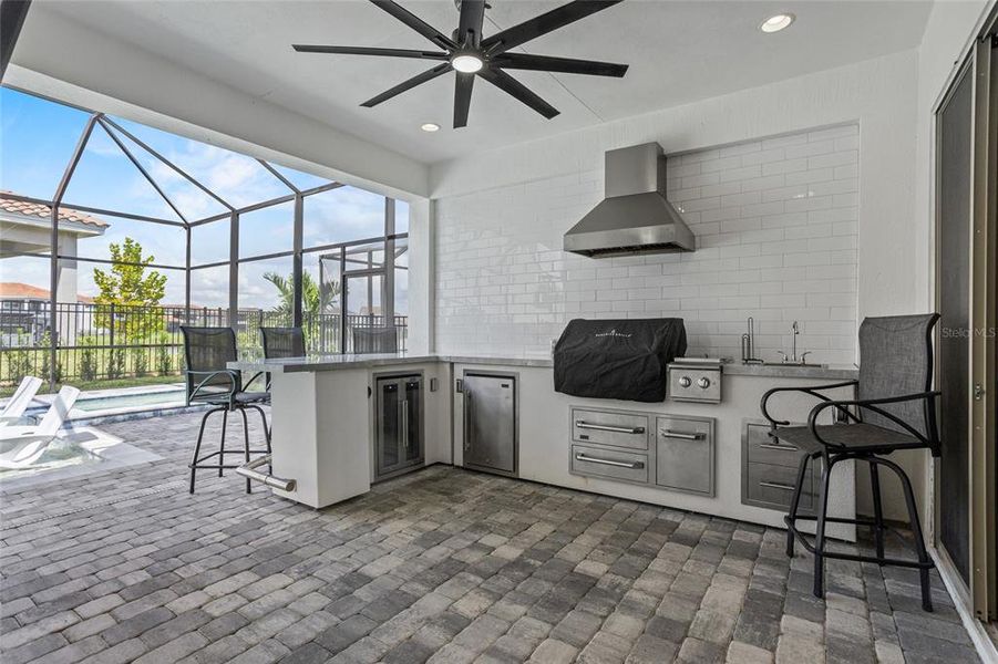 Furnished interior view inside a new home in , Orlando (Image 40).