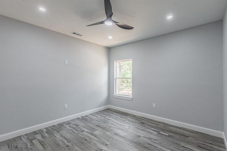 Spacious, unfurnished interior of a new home in , Runaway Bay (Image 19).