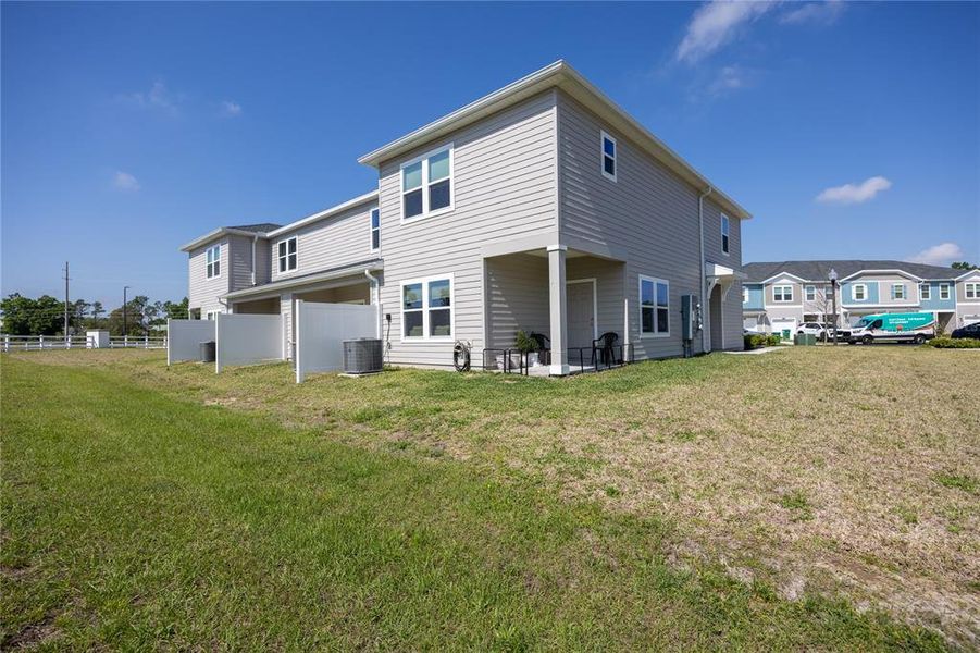 Exterior details and patio area of a home in , Ocala (Image 26). Exterior details and patio area of a home in , Ocala (Image 26).