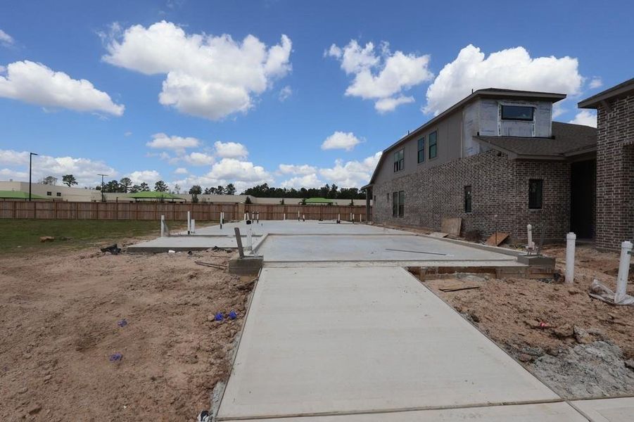 Every foundation at DWH is engineered and it’s inspected three times! We do not do “batch” testing. Rest easy knowing your foundation comes with a 10 year warranty. Every foundation at DWH is engineered and it’s inspected three times! We do not do “batch” testing. Rest easy knowing your foundation comes with a 10 year warranty.