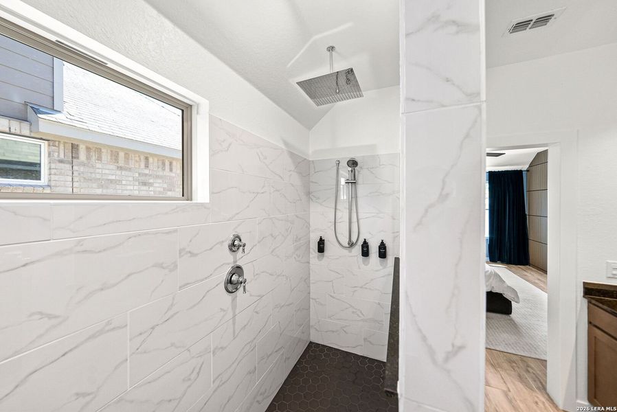 Close-up of interior finishes inside a home in Davis Ranch, San Antonio (Image 21).