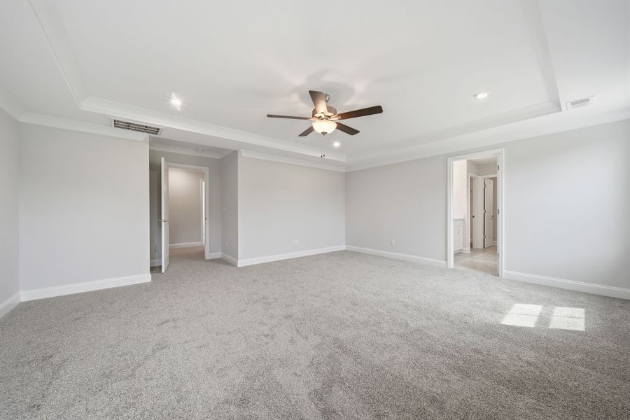 Spacious, unfurnished interior of a new home in Sweetwater Hills, Moore (Image 19).