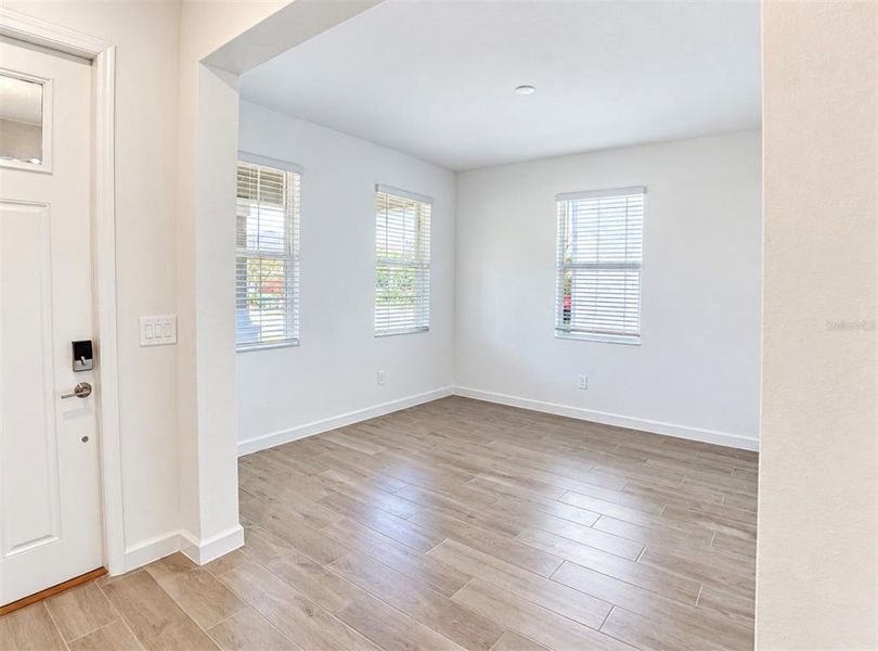 Spacious, unfurnished interior of a new home in Angeline Active Adult, Land O' Lakes (Image 20).