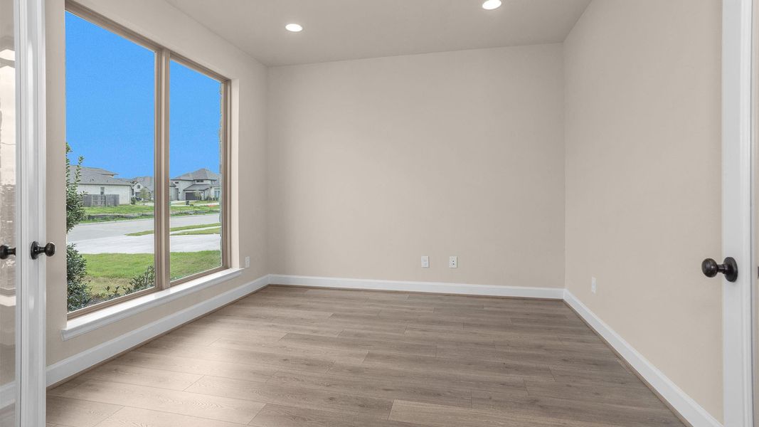 Spacious, unfurnished interior of a new home in StoneCreek Estates, Richmond (Image 10).