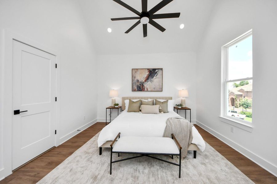 Furnished interior view inside a new home in , Houston (Image 9).