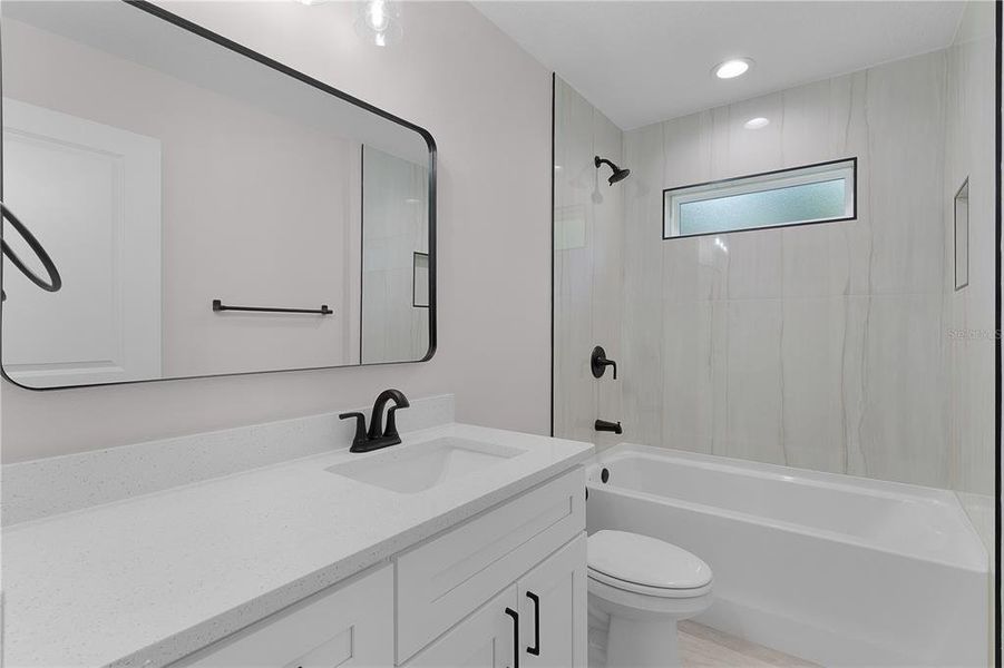 Furnished interior view inside a new home in , Ocklawaha (Image 5).