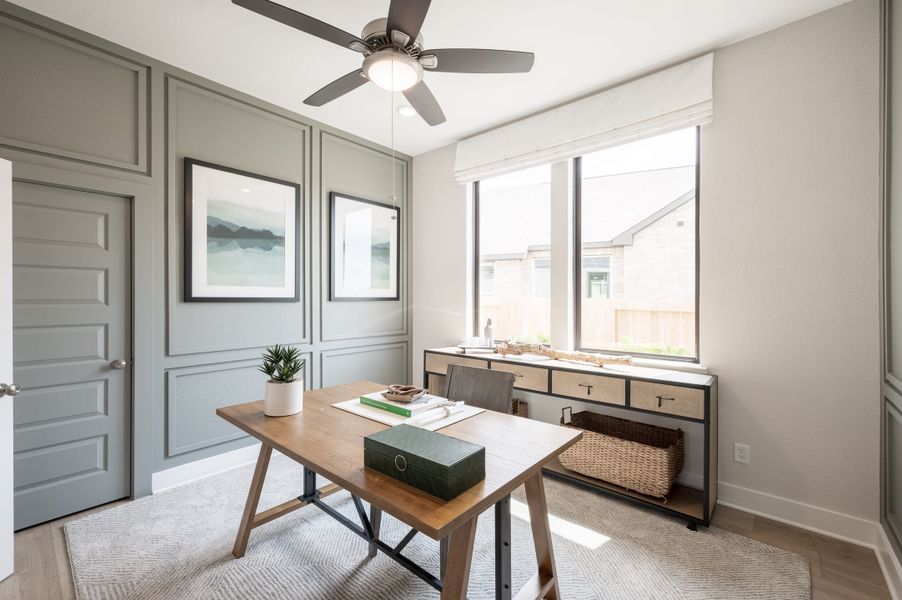 Representative furnished interior of a home built from the Goldeneye by Tri Pointe Homes in Jubilee 50′, Hockley (Image 77).