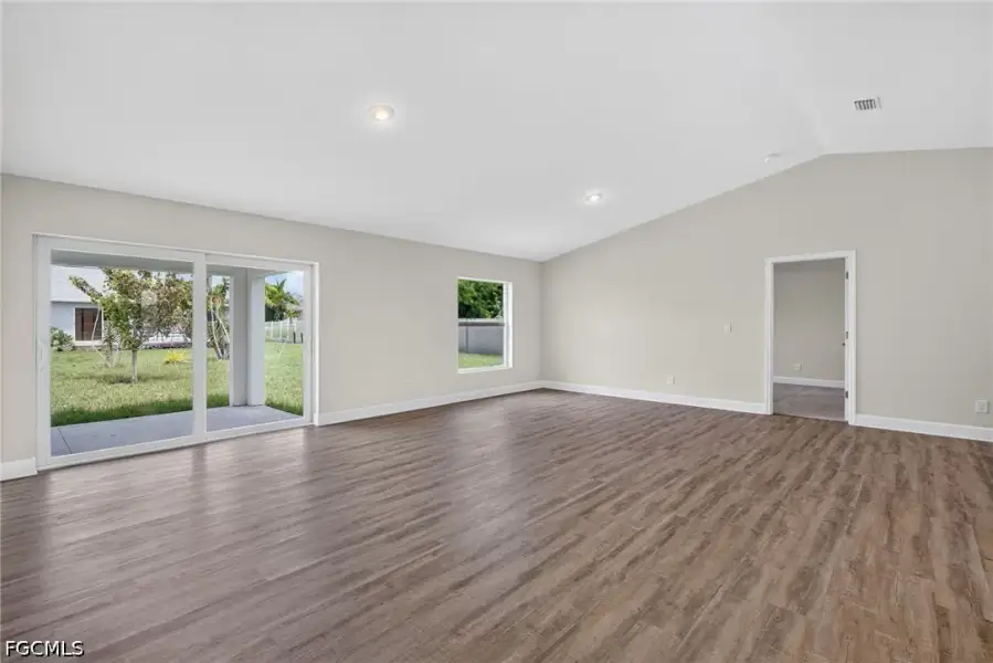Spacious, unfurnished interior of a new home in Cape Coral, Cape Coral (Image 17). Spacious, unfurnished interior of a new home in Cape Coral, Cape Coral (Image 17).