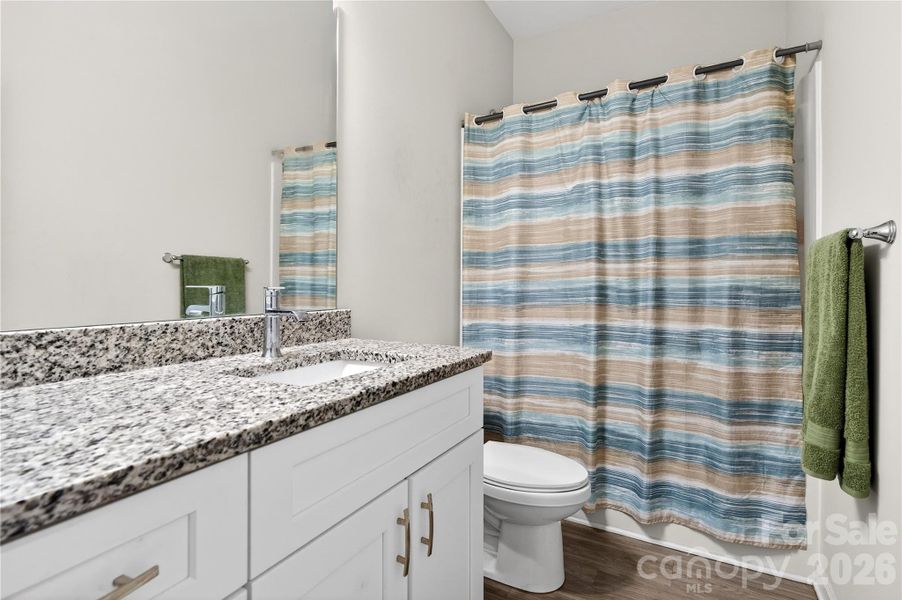 2nd Bathroom