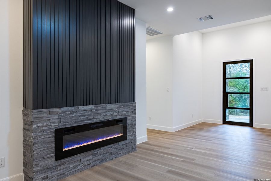 Spacious, unfurnished interior of a new home in , Selma (Image 20). Spacious, unfurnished interior of a new home in , Selma (Image 20).