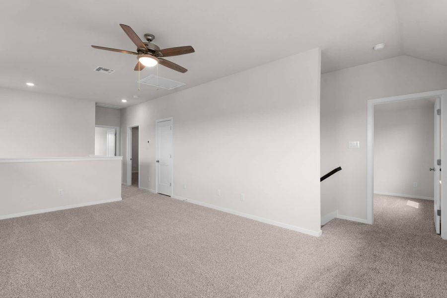 Spacious, unfurnished interior of a new home in University Heights, Round Rock (Image 20).