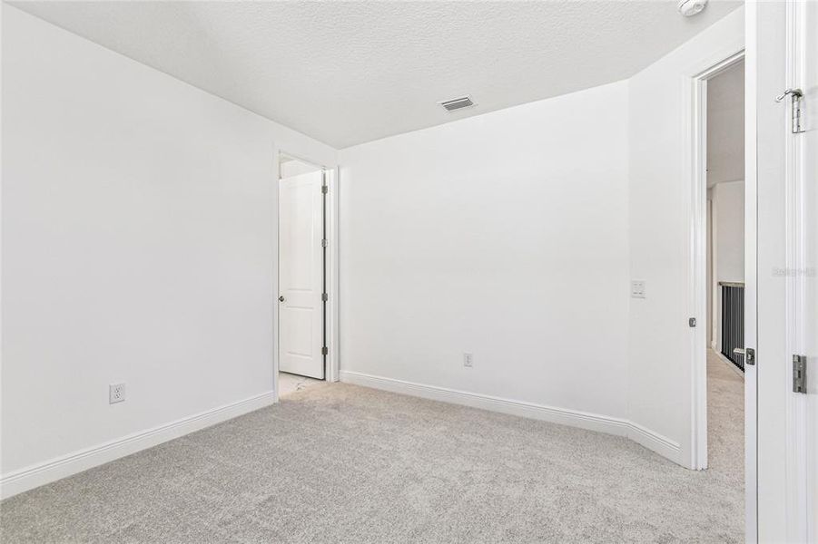 Spacious, unfurnished interior of a new home in Hawkstone, Sarasota (Image 40). Spacious, unfurnished interior of a new home in Hawkstone, Sarasota (Image 40).
