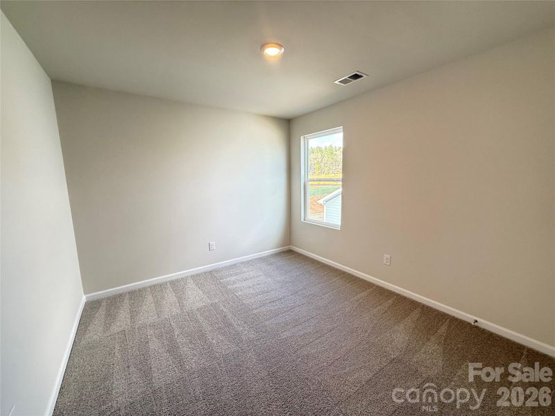 Spacious, unfurnished interior of a new home in Richburg Meadows, Richburg (Image 8).