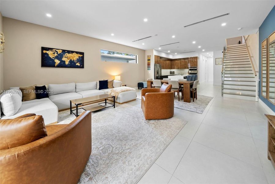 Furnished interior view inside a new home in , Fort Lauderdale (Image 32).