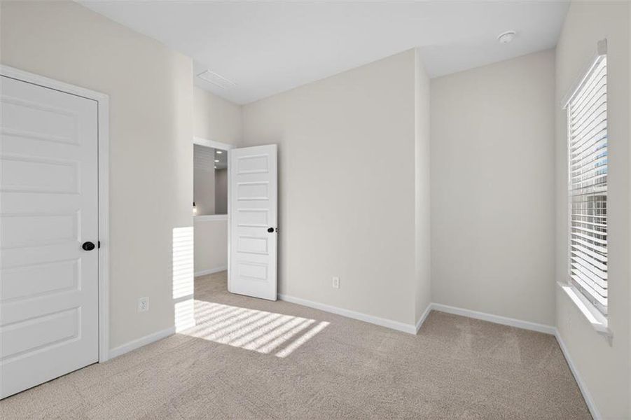 Spacious, unfurnished interior of a new home in Franklin Manor, Lawrenceville (Image 21).