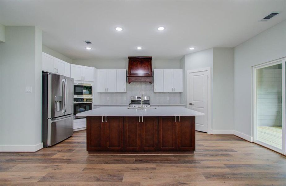 Tailored to a chef's dream, this kitchen will make an impression