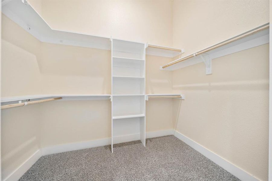 Spacious, unfurnished interior of a new home in , Whitney (Image 24).