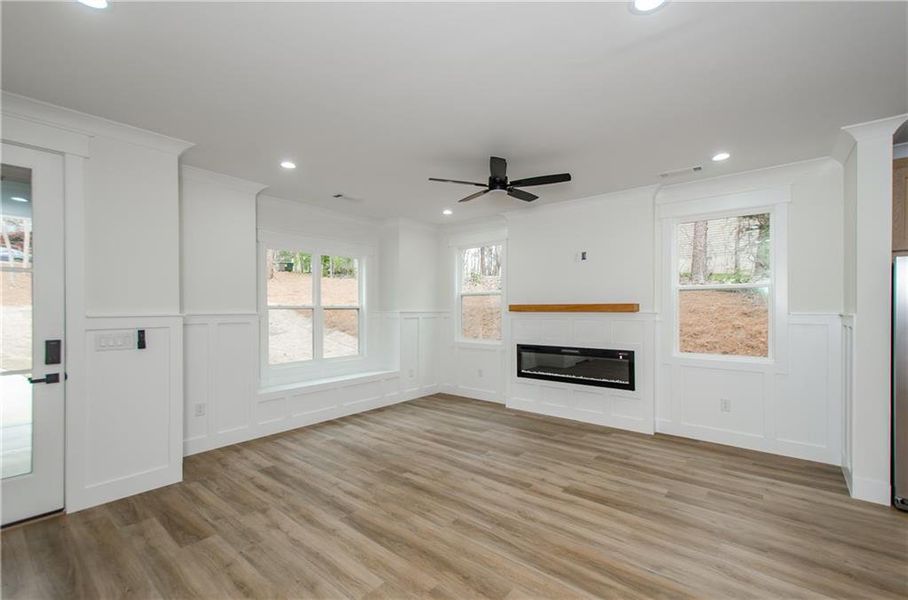 Spacious, unfurnished interior of a new home in , Gainesville (Image 29).