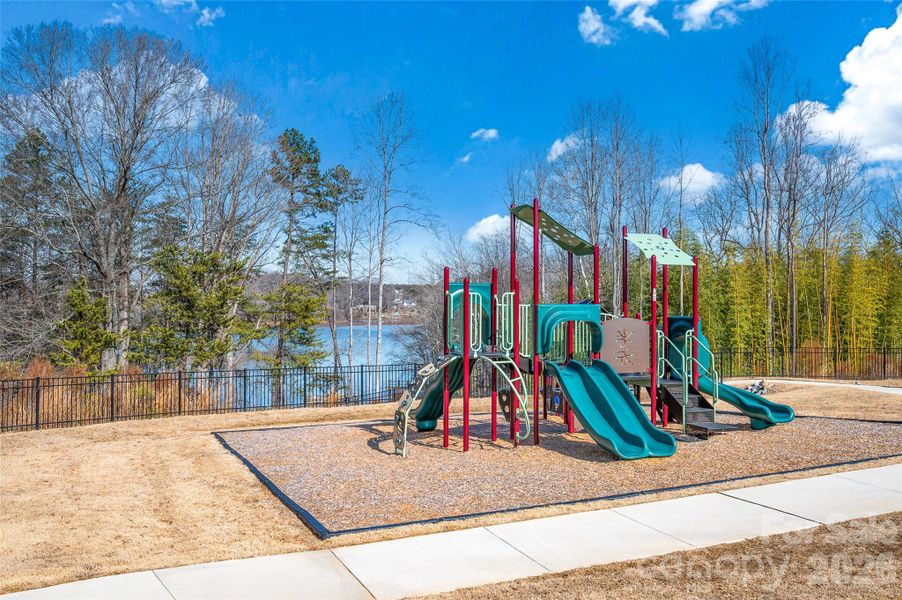 Community amenities in Legacy at Reid's Cove, Mooresville (Image 36).