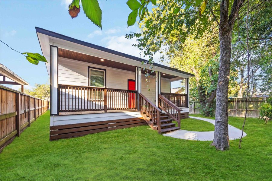 Exterior details and patio area of a home in , Houston (Image 18). Exterior details and patio area of a home in , Houston (Image 18).