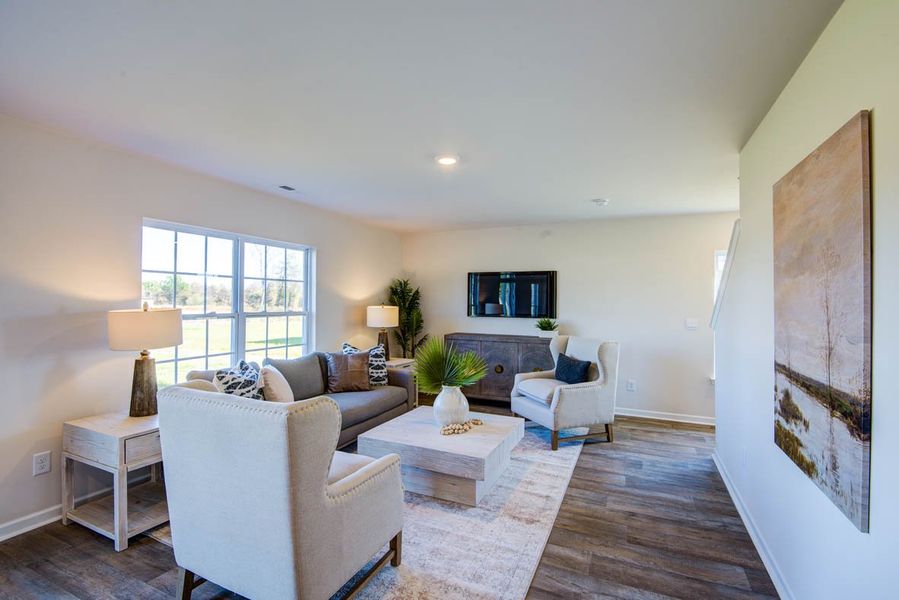 Representative furnished interior of a home built from the Penwell by D.R. Horton in Carter Ridge, Greenville (Image 29).